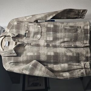 Columbia Men's Beige and Gray Checkered Shirt Jacket XS